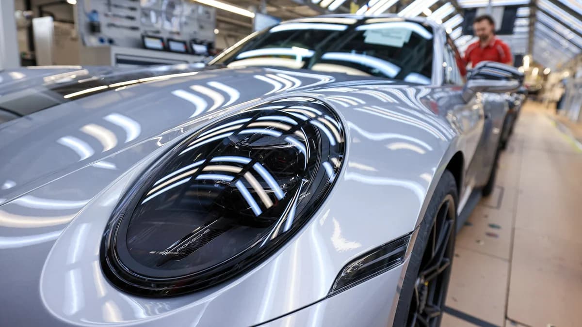 ภาพดีไซน์จำลองสอดคล้องกับหัวเรื่อง Porsche หดตัวและเปลี่ยนแผน