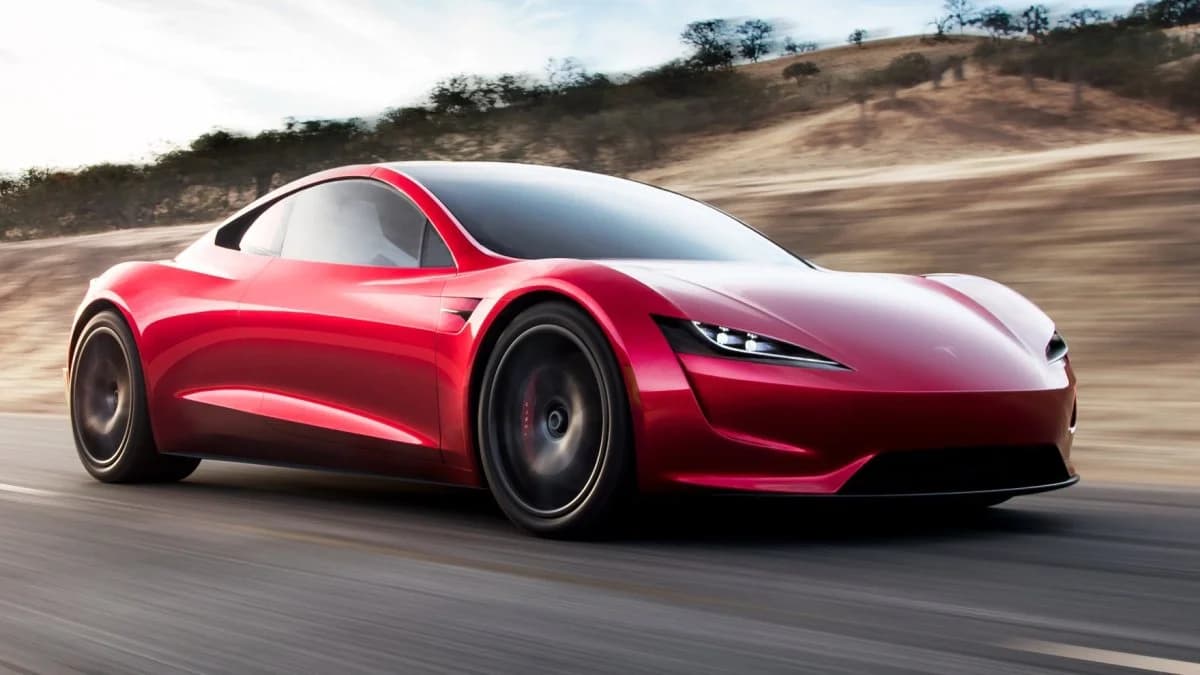 ภาพดีไซน์จำลองสอดคล้องกับหัวเรื่อง Tesla Roadster โฉมใหม่: เมื่อความเร็วทะลุขีดจำกัด แต่การรอคอยยังคงเป็นบททดสอบศรัทธา